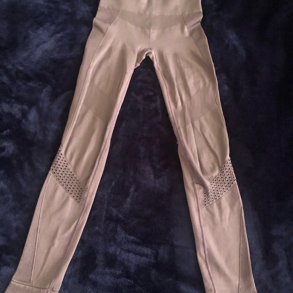 Alala seamless shimmery light chocolate brown Ribbed Leggings small - Picture 1 of 5